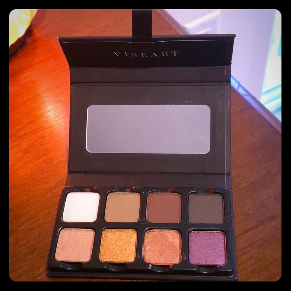 Petite Pro eyeshadow kit brand new